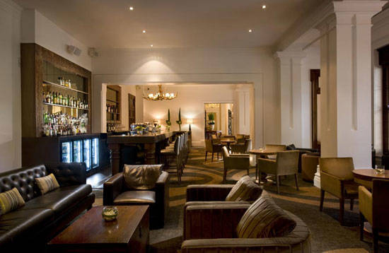 Image Source: vfmii.com Ryan's on the Park bar